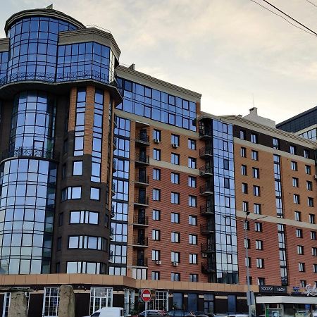 Apartamento Yarovytsya Vip In The Center Lutsʼk Exterior foto