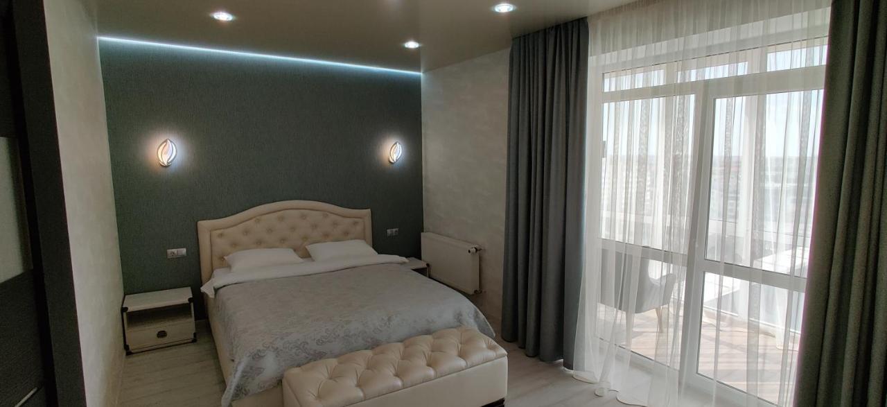 Apartamento Yarovytsya Vip In The Center Lutsʼk Exterior foto