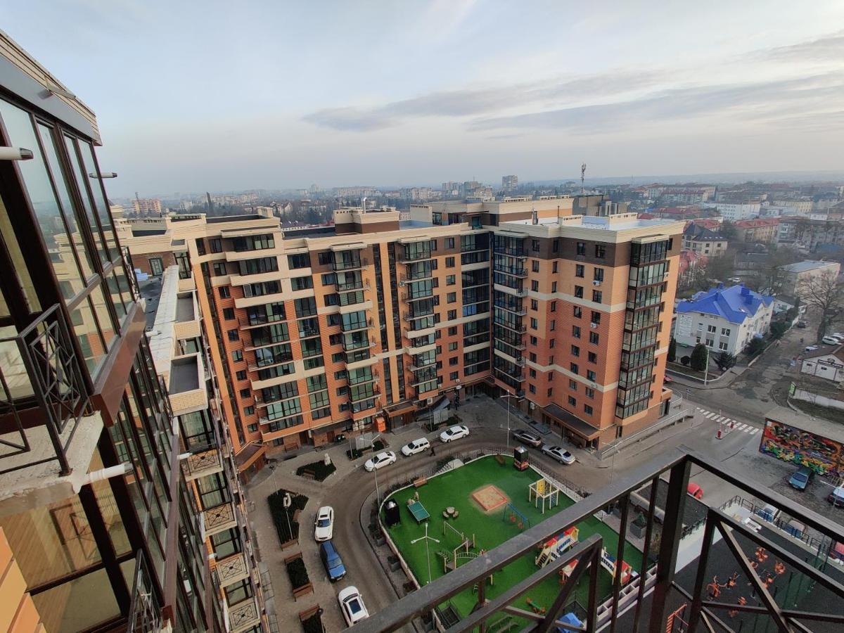 Apartamento Yarovytsya Vip In The Center Lutsʼk Exterior foto